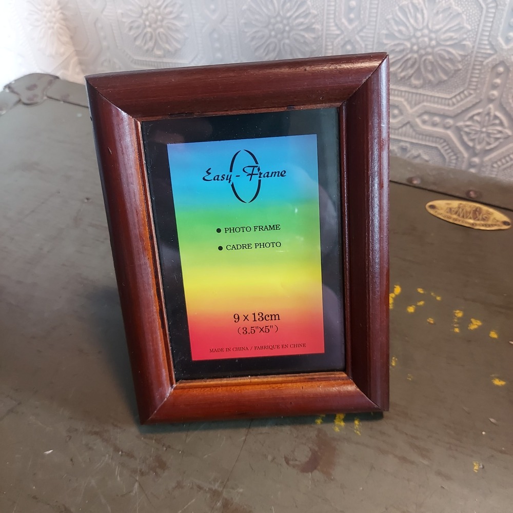 Easy-Frame Dark Wood 3.5 x 5 Photo Frame Beveled Tabletop Display Glass Insert